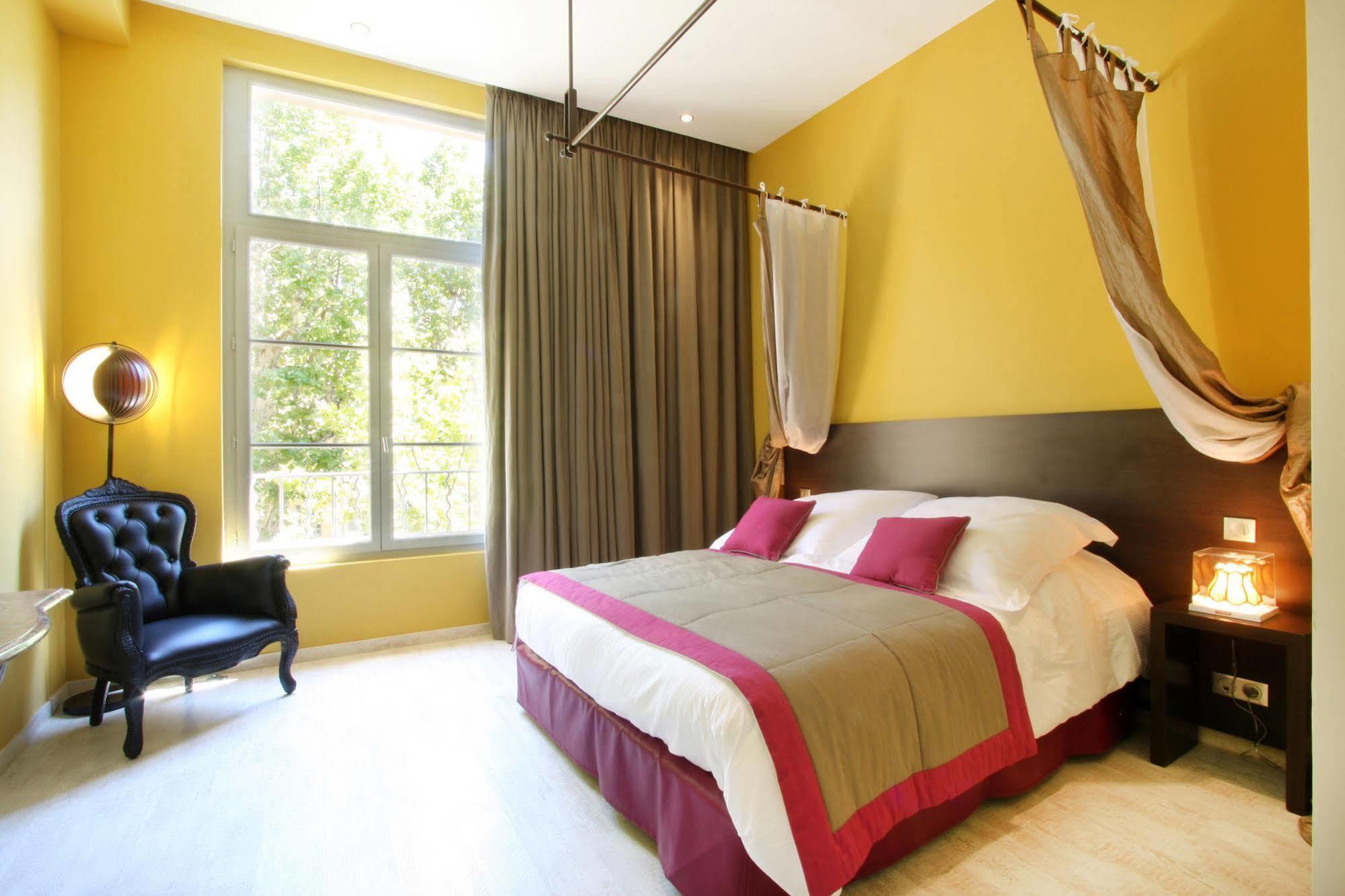 Hotel Les Deux Garcons 普罗旺斯地区艾克斯 外观 照片